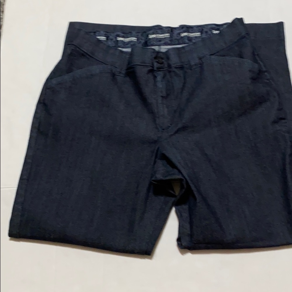 Women stretch pants.